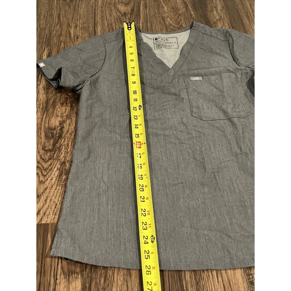 Figs scrub top